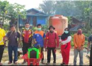 Unsur Desa Tanjung Simpang Pelangiran Lakukan Penyemprotan Desinfektan Antisipasi Covid-19