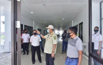 Wakil Bupati Inhil Tinjau Pengerjaan Rumah Sakit Khusus Pasien Covid-19 Wakil Bupati Inhil Tinjau Pengerjaan Rumah Sakit Khusus Pasien Covid-19