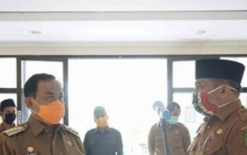 3Peduli Covid-19, Bupati Inhil Berikan Bantuan Warga di Rusunawa