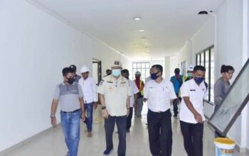 Wakil Bupati Inhil Tinjau Pengerjaan Rumah Sakit Khusus Pasien Covid-19 Wakil Bupati Inhil Tinjau Pengerjaan Rumah Sakit Khusus Pasien Covid-19
