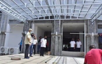 Wakil Bupati Inhil Tinjau Pengerjaan Rumah Sakit Khusus Pasien Covid-19 Wakil Bupati Inhil Tinjau Pengerjaan Rumah Sakit Khusus Pasien Covid-19