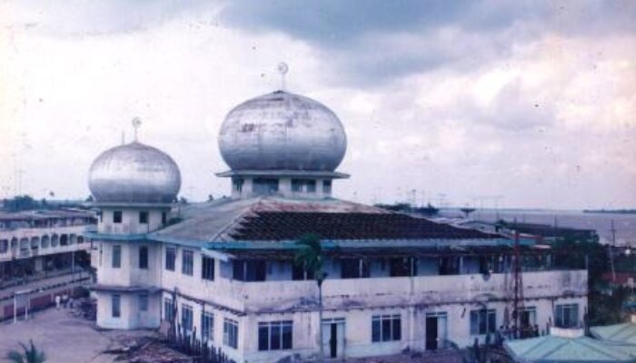 Berdiri Sejak Tahun 1900, Ini Potret Masjid Agung Al Huda dari Masa ke Masa