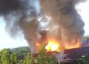 Pagi ini, 60 Unit Mes Karyawan PT. Pulau Sambu Guntung Habis Dilalap Sijago Merah