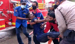 Video Detik-detik Penyelamatan Korban Kebakaran di RSUD Puri Husada