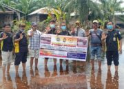 DPC Granat Inhil Berikan Sumbangan Korban Banjir di Lahang Hulu