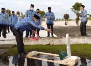 Peringati HAB ke 75, Kemenag Inhil Ziarah Makam Pahlawan