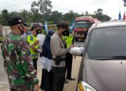 Personil Pospam Nilam Sari Adakan Sosialisasi Prokes dan Pengecekan Suhu Tubuh Terutama Pengendara dari Luar Kota