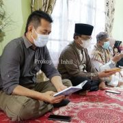 Sampaikan Duka yang Mendalam, Bupati Inhil Melayat Kerumah Duka Almarhum H.Miskal