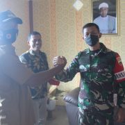 Usai Pengecekan Sasaran Fisik TMMD, Letkol Inf Imir Faishal Beserta Rombongan Bersilaturahmi Sekaligus Pamitan Pada  Kedua Kades