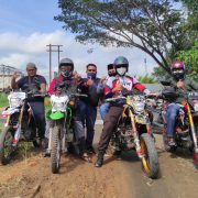 PJB PLTU Inhil Ziarah ke Makam Tuan Guru Sapat Menggunakan Sepeda Motor