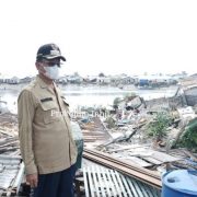 Tinjau Korban Tanah Longsor di Kuala Enok, Bupati HM Wardan Berikan Bantuan