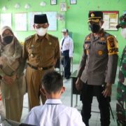 Bupati, Kapolres dan Dandim Pantau Vaksinasi di SMPN 1 Tembilahan