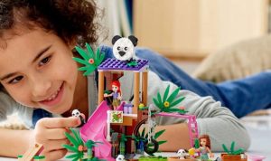 7 Lego Rumah dan Pohon dengan Model yang Menarik