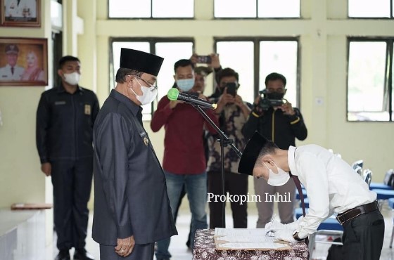 Bupati Inhil Lantik Ketua dan Anggota BPD Sekaligus Resmikan BPD se-Kecamatan Concong