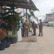 Berjualan di Trotoar Jalan, PKL dan Toko Sekitar Tembilahan Kena Tegur Satpol PP