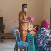 Demi  Untuk Meningkatkan Perekonomian Masyarakat, Ibu-ibu di Desa Tuk Jimun Ikuti Pelatihan Menjahit