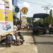 Langgar Perda dan Instruksi Bupati, 10 Reklame Jenis Vertikal Banner Ditertibkan Satpol PP Inhil