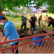 Satpol PP Inhil Ikut Serta Dalam Pelaksanaan Kegiatan Karya Bakti Kodim 0314/Inhil