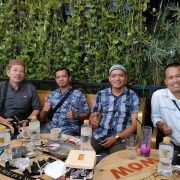Sambil Ngopi Bersama Manajer PLN Tembilahan, Ketua IWO Inhil Sampaikan Aspirasi Masyarakat
