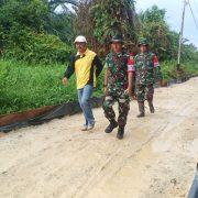 Kodim 0314/lnhil Letkol Arh M Nahruddin Roshid Tinjau Lokasi Sasaran Fisik TMMD di Desa Sungai Iliran