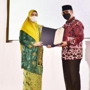 Ketua TP PKK Inhil Terima Penghargaan MKK dari BKKBN RI