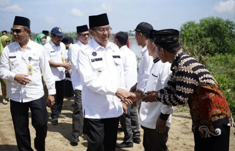 Bupati Wardan Hadiri Peringatan Hari Lahir Muslimat NU ke- 76