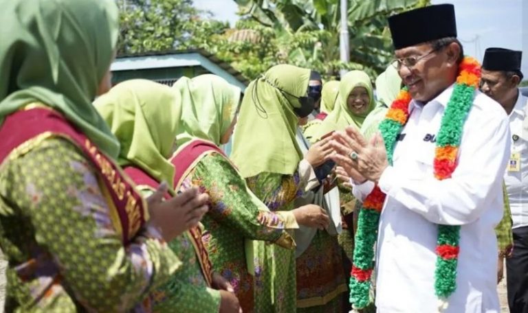 Bupati Wardan Hadiri Peringatan Hari Lahir Muslimat NU ke- 76