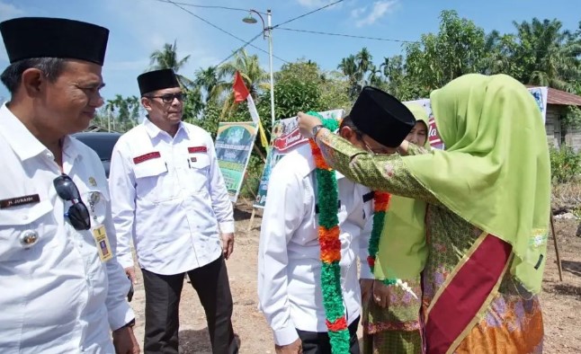 Bupati Wardan Hadiri Peringatan Hari Lahir Muslimat NU ke- 76