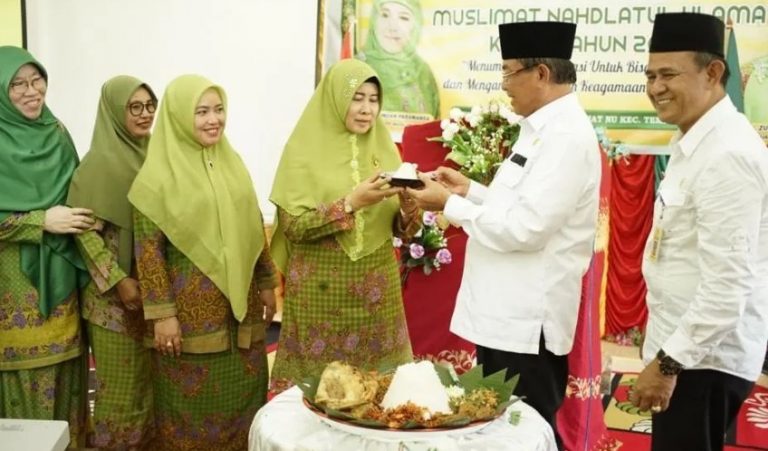 Bupati Wardan Hadiri Peringatan Hari Lahir Muslimat NU ke- 76