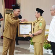 Pemkab Inhil Raih Piagam Penghargaan Terbaik Pertama Pengelolaan Dana Desa Tahun 2022