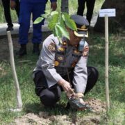 HUT ke-72 Humas Polri 2023, Polres Inhil Tanam Bibit Pohon