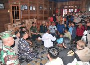 Bawa Bantuan Sembako, PJ Bupati Inhil Tinjau Lokasi Banjir Desa Lahang Hulu Kecamatan Gaung