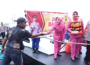 Silaturahmi dengan Buruh, Polres Inhil Berbagi Sembako dan Nasi Kotak