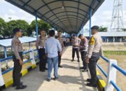 Satgas Operasi Ketupat Lancang Kuning 2024 melakukan Pengawasan di Pelabuhan Pelindo Tembilahan, Sabtu (6/4/2024)
