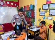 Siswa SD Antusias Makan Siang Bergizi dari Polres Inhil