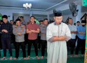 Polres Inhil Sholat Ghaib untuk 3 Personel Polda Lampung yang Meninggal Dunia