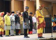 Upacara Peringatan Hari Pendidikan Nasional 2025 di Gedung Engku Kelana,Bupati Herman Bacakan Pidato Menteri Pendidikan