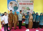 Bunda Katerina Ajak Anak Sekolah di Inhil Biasakan Pola Makan B2SA