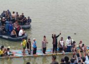 Melly Mike dan Kapolda Riau Hebohkan Arena Pacu Jalur Kuansing 2025