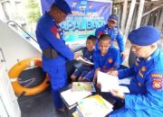 Pustaka Apung Jalur Polres Indragiri Hilir Usaha Cerdaskan Anak Pesisir