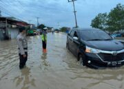 Lalu Lintas Macet saat Pasang Surut di Tembilahan, Polisi Bergerak!