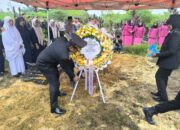 Kapolres inhil AKBP Farouk Otora Pimpin langsung Upacara Pemakaman Alm. AKP Sukirul