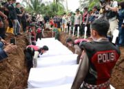 10 Jenazah Korban Galodo Tak Teridentifikasi Dimakamkan Massal di Agam