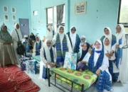 Jelang Lebaran, BKMT dan IWAPI Inhil Kunjungi Panti Lansia