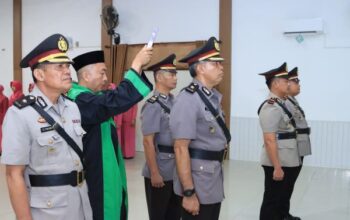 Kapolres Inhil AKBP Farouk Oktora S.H, S.I.K, Pimpin Upacara Sertijab Kabag Log, Kapolsek dan Pelantikan PS Kasat Binmas