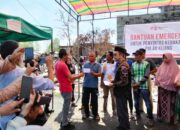 Anggota DPR RI H. Mafirion Serahkan Bantuan untuk Korban Kebakaran Pasar Bom Pulau Kijang