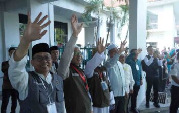 Detik-detik Pelepasan Jemaah Haji Inhil, Ini Pesan Penting Bupati