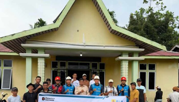 Sosialisasi Program Listrik Dusun, PLN ULP Tembilahan Perkenalkan Layanan dan Keselamatan Listrik