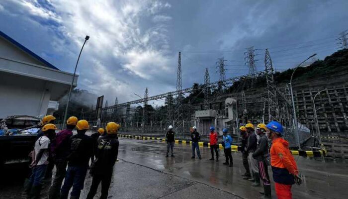 Pulih bertahap, lebih dari 8,3 juta pelanggan telah menikmati kembali pasokan listrik