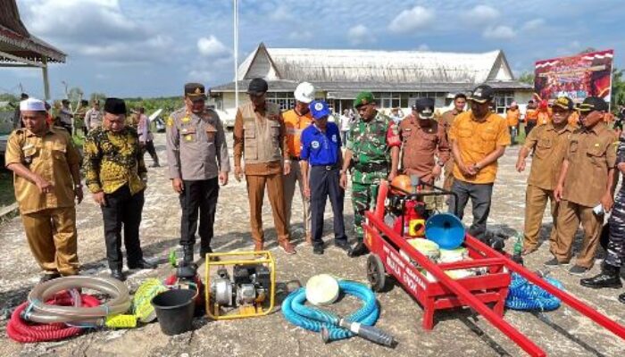 Siaga Karhutla di Inhil: Forkopimcam Tanah Merah Gelar Apel Besar Hadapi Ancaman El Nino